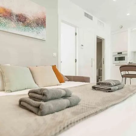 Apartment Tranquil & Bright With Parking By Rems *