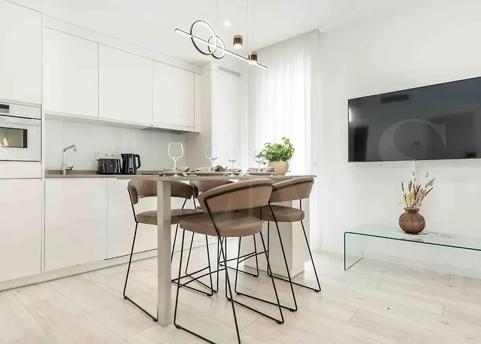 Appartement Tranquil & Bright With Parking By Rems Málaga
