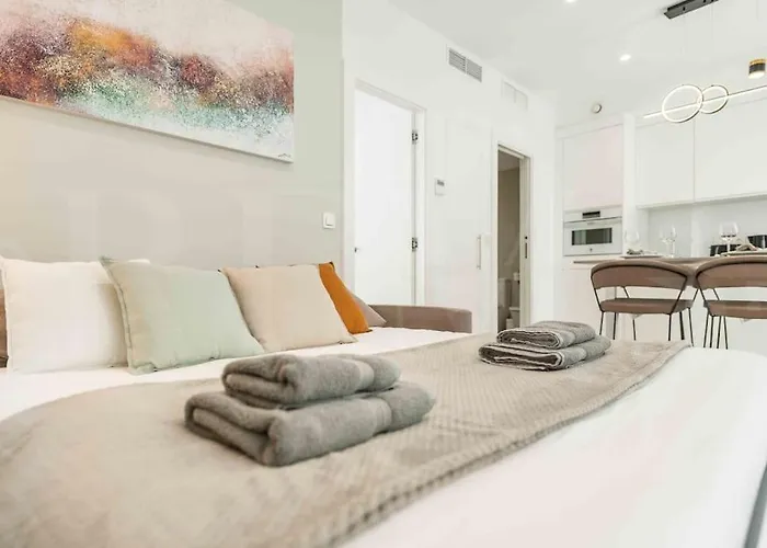 Appartement Tranquil & Bright With Parking By Rems *