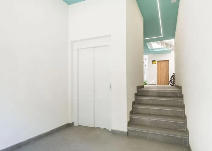 Tranquil & Bright With Parking By Rems Appartement