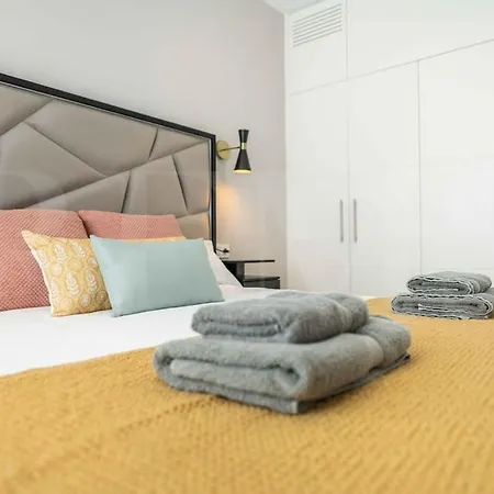 Appartement Tranquil & Bright With Parking By Rems
