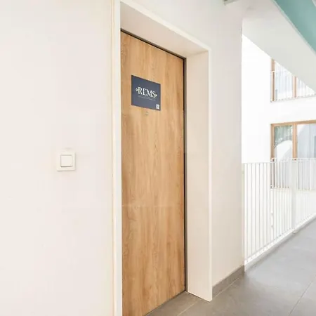Appartement Tranquil & Bright With Parking By Rems Málaga