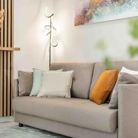 Appartement Tranquil & Bright With Parking By Rems *